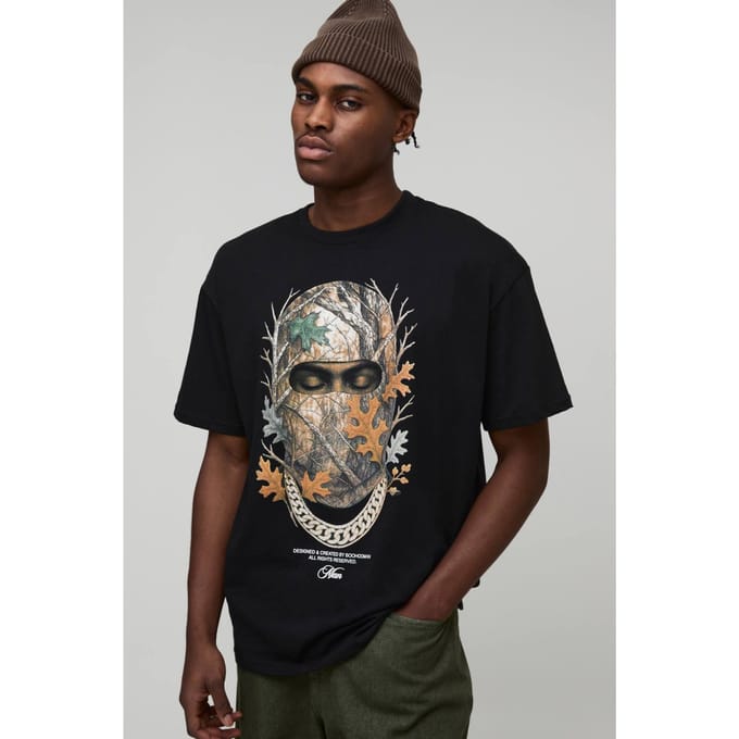 Zwarte oversized T-shirt met verlengde hals en ski mask-print | Black | Size Medium