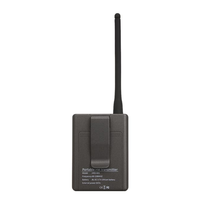 Draagbare 3,5 mm FM-zender met laag vermogen Digitale stereo radio-uitzending MIC zwart