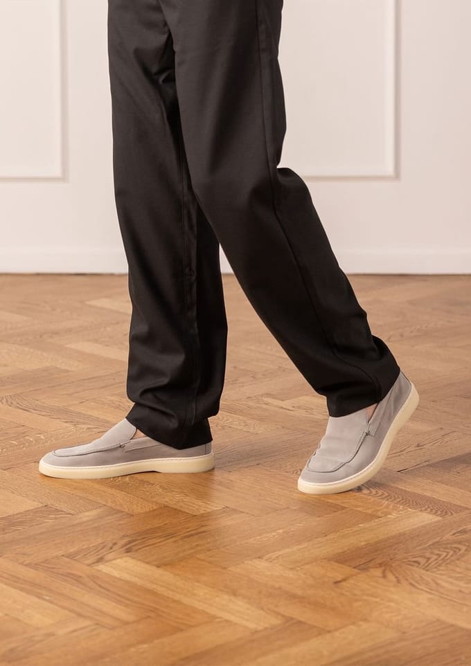 Manfield - Heren - Grijze suède loafers - Maat 46
