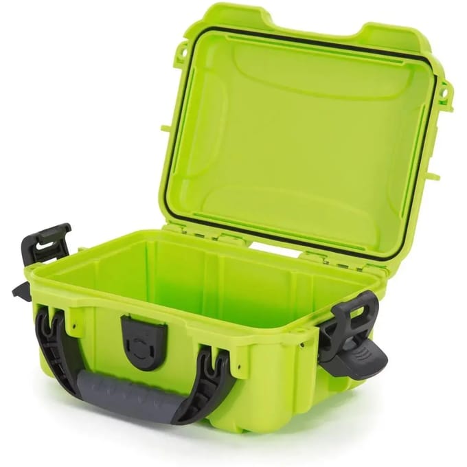Cameratas Nanuk 903