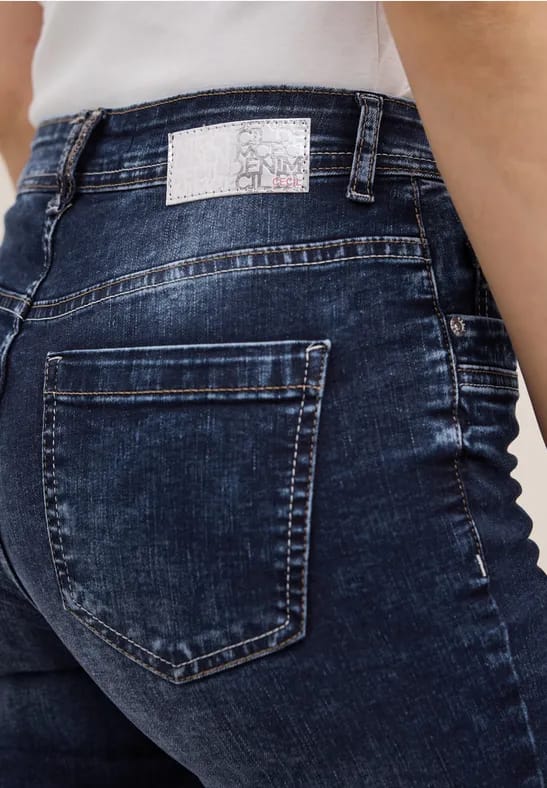 Straight Legs jeans