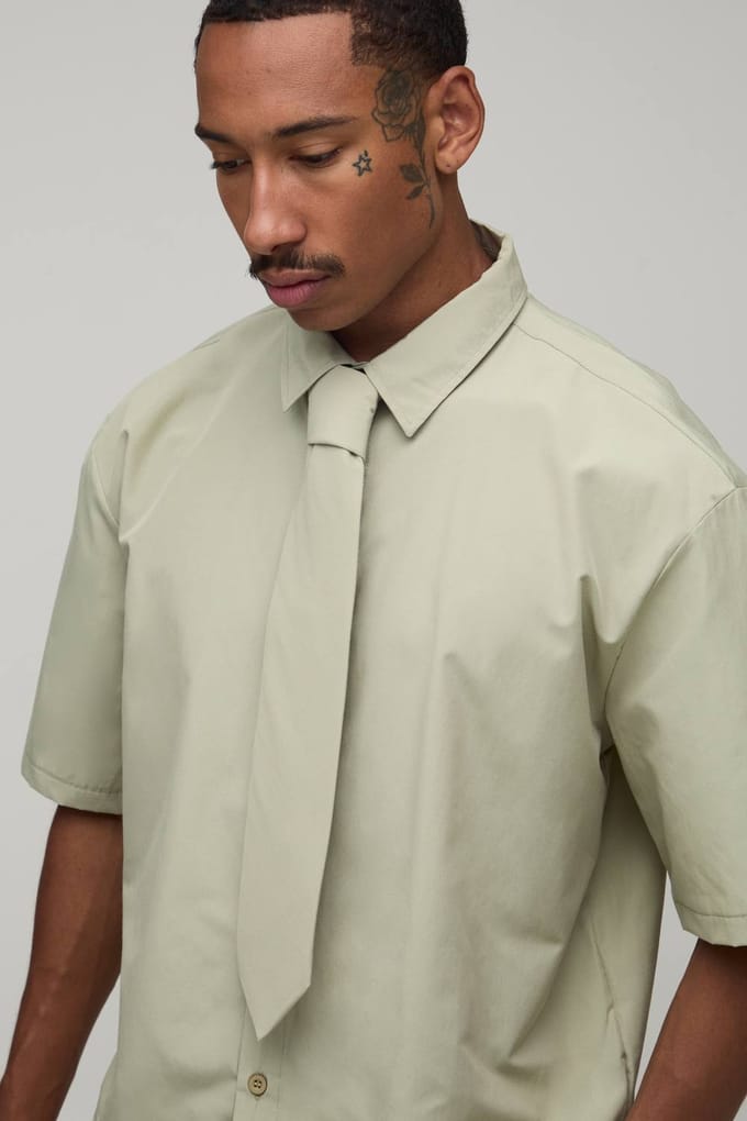 Oversized Boxy Shirt Met Halve Mouw En Stropdas | Sage | Size Small