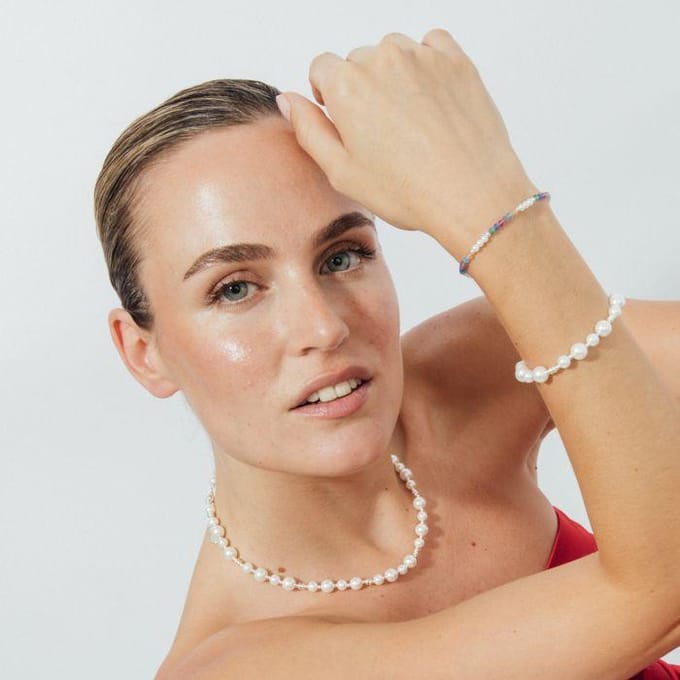 Luxenter Armband met witte parel, afwerking in rhodium - Akio