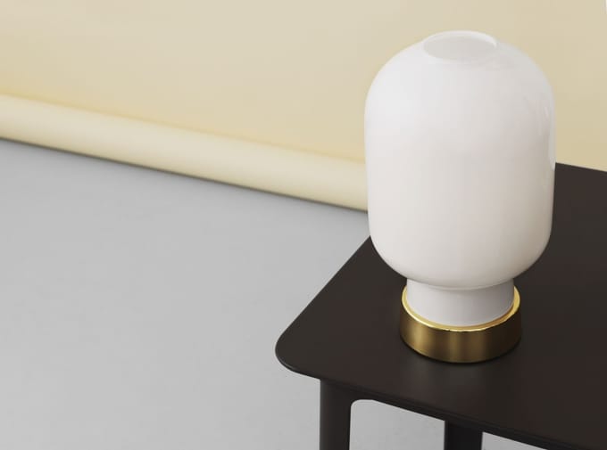 Normann Copenhagen - Amp brass Tafellamp - wit/messing