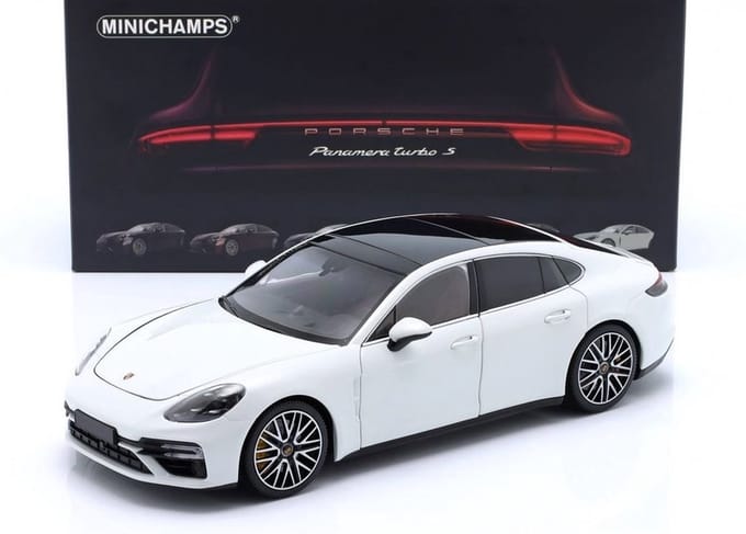 Porsche Panamera Turbo S 2020 - 1:18 - Minichamps