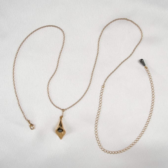Sylvie Monthulé | Gouden Bodychain | Arum Flower Maat M