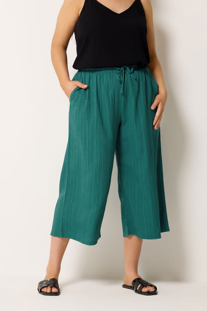 Yours Blauwgroene Cropped Broek Met Textuur Size 50-52