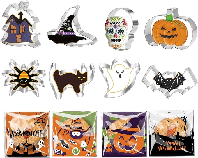 Set van 8 Cookie Cutters en 100 Halloween Snoepzakjes voor Creatieve Bakprojecten