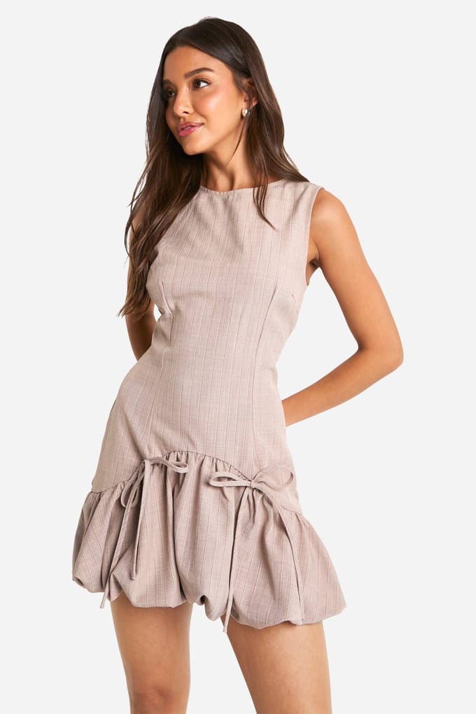 boohoo Dames Bubbelzoom Gestreepte Getailleerde Mini-Jurk | Bruin | Maat: 42