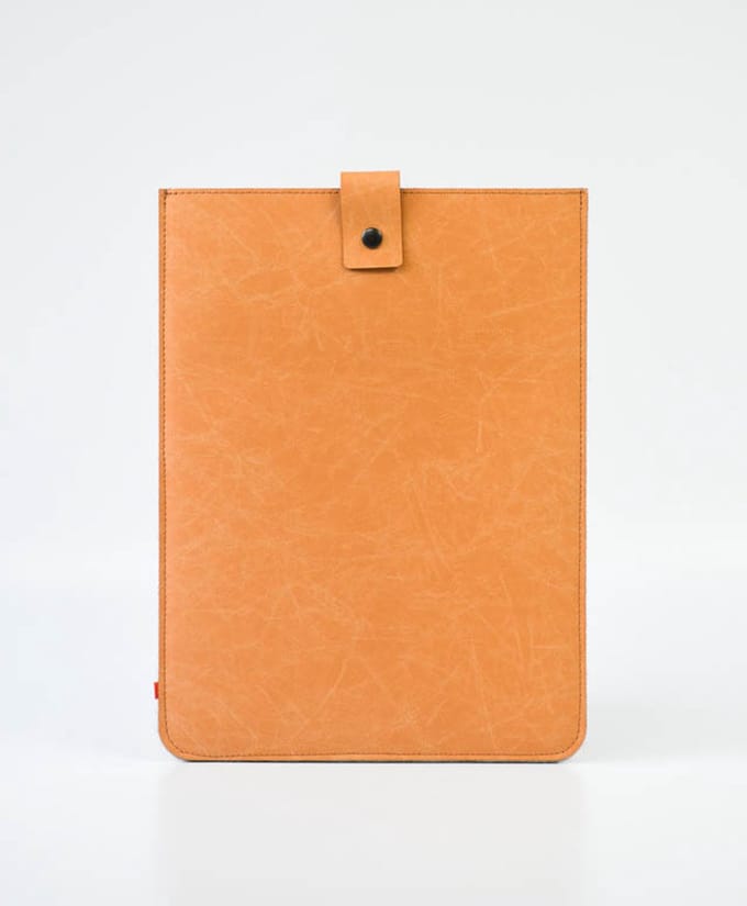 Laptop hoes NOUK -14 inch - Laptopsleeve - Blond Bruin - Gerecycled leer - Duurzaam