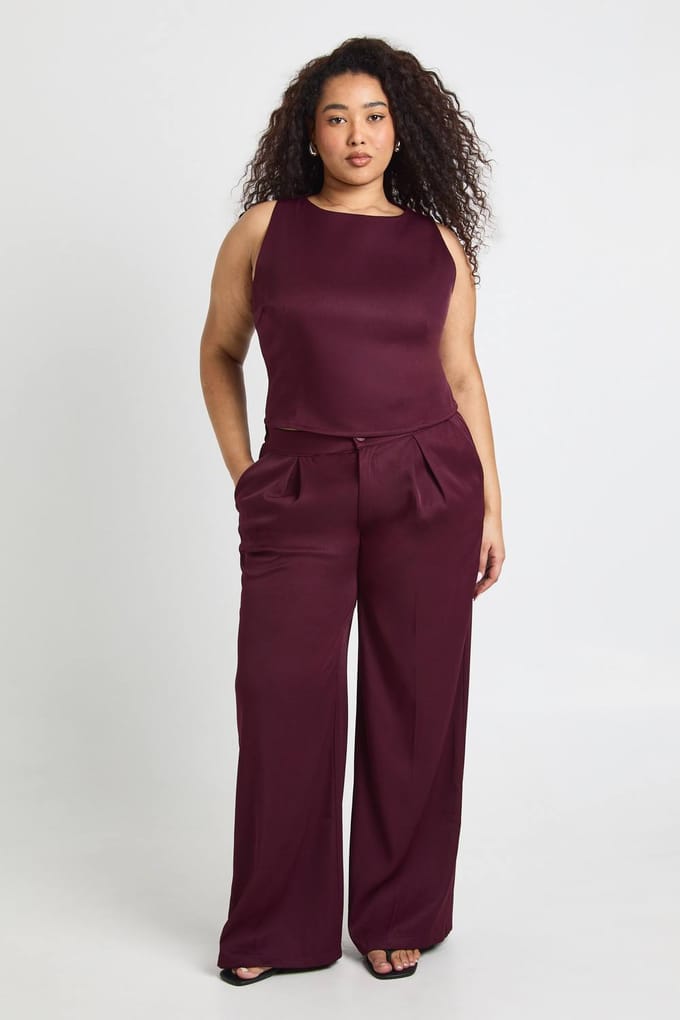 boohoo Dames Plus Racerback Geweven Top met Getailleerde Taille | Pruim | Maat: 48