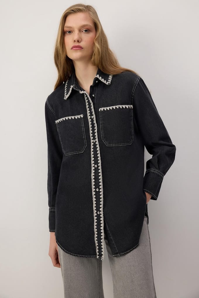 Touché Privé - Geborduurde denim blouse - Antraciet - Dames