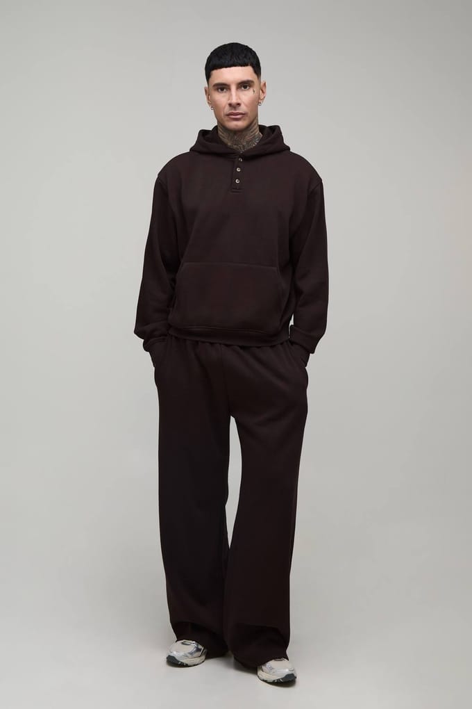 Lang Oversized Boxy Henley Hoodie En Wijde Pijpen Joggingbroek | Chocolate | Size Medium