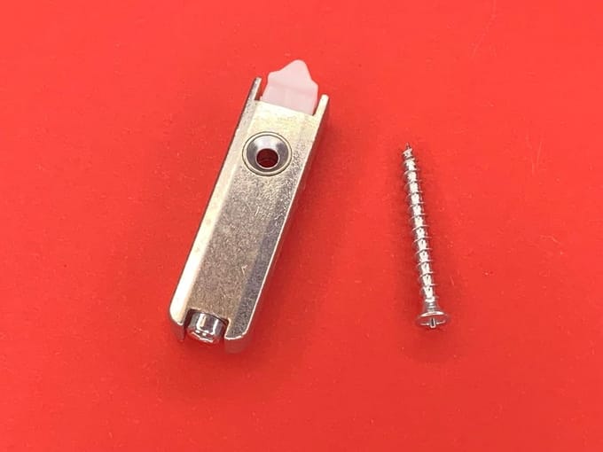 Universele Deursnapper Zilver Inclusief Bevestigingsmateriaal