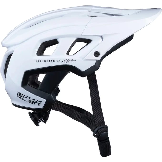 Kinderhelm Kenny Scrambler