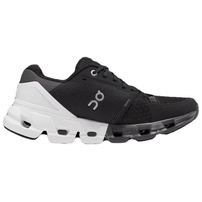 ON Cloudflyer 4 Zwart Wit Dames Sneakers 71.98671 39 black