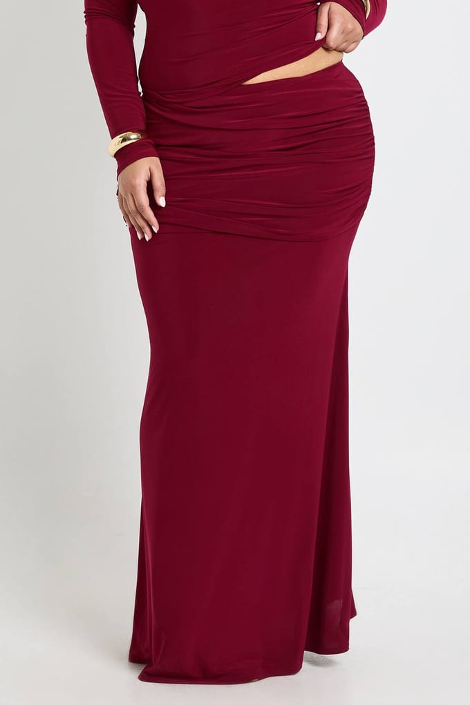 boohoo Dames Plus Draperie Detail Kolom Maxi Rok | Bessen | Maat: 50