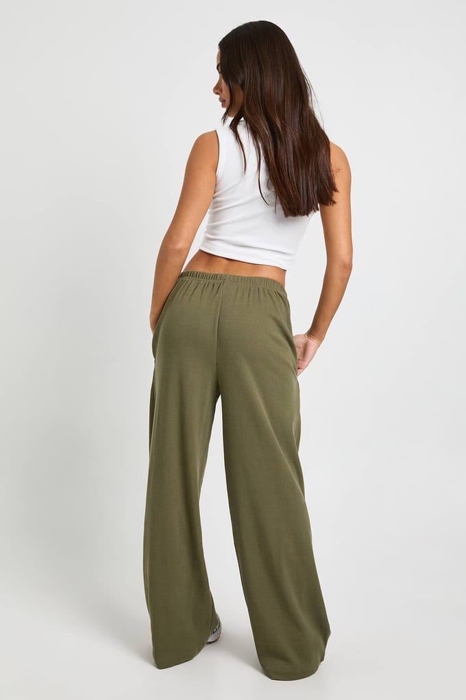boohoo Dames Petite Rib Broek met Wijde Pijpen | Kaki | Maat: 44