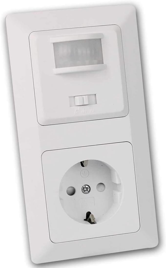 Inbouw Stopcontact met Bewegingsmelder voor LED en Conventionele Verlichting