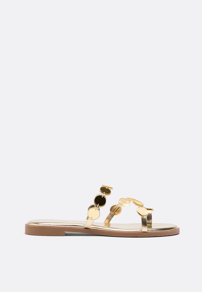 Stradivarius Platte sandaal met spiegeldetails  GOUD 36