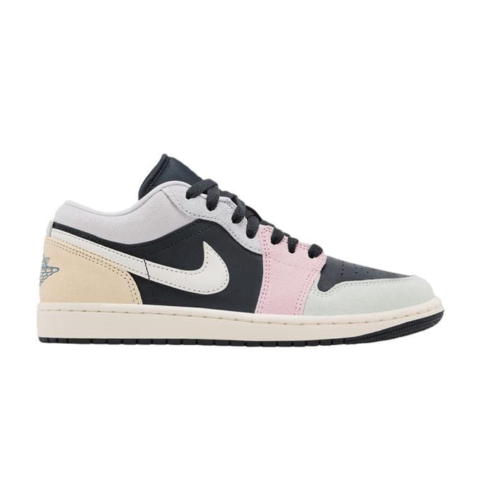 Jordan 1 Low SE Black Pastels 44 black