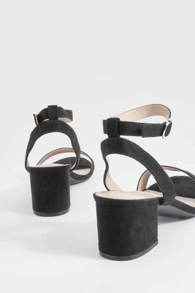 boohoo Dames Brede Pasvorm, Lage Block, Nagenoeg Onzichtbare Hakken | Black | Maat: 4