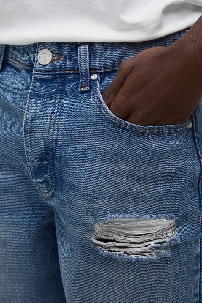 Relaxed Fit Gescheurde Gewassen Denim Shorts | Washed Blue | Size 28