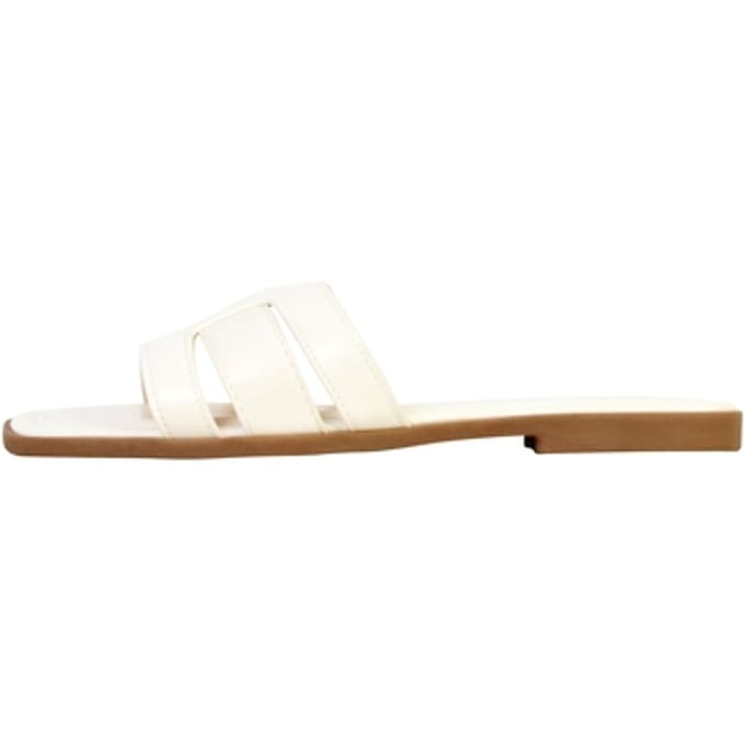 Sandalen om aan te trekken
