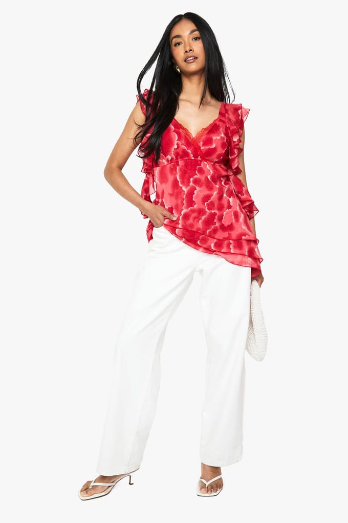 boohoo Dames Floral Chiffon Asymmetrische Ruffle Blouse | Red | Maat: 8