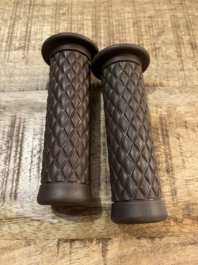 Handvatten donkerbruin retro 22mm Honda camino/scooter/fuchs