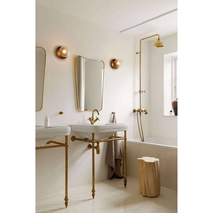 Nuura Aps Nuura wandlamp Liila 1 Medium, brons/helder, IP44, G9