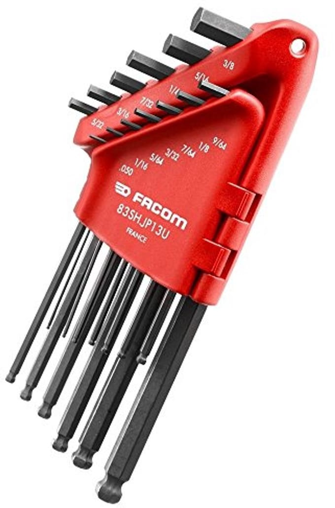Set van 13 steeksleutels met verschillende afmetingen en koppen in compacte etui