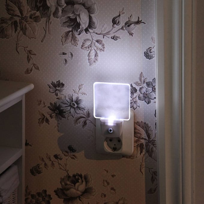 Star Trading LED nachtlamp Functioneel, met stekker voor stopcontact, 5lm, schemersensor, koel wit, 11,4 cm