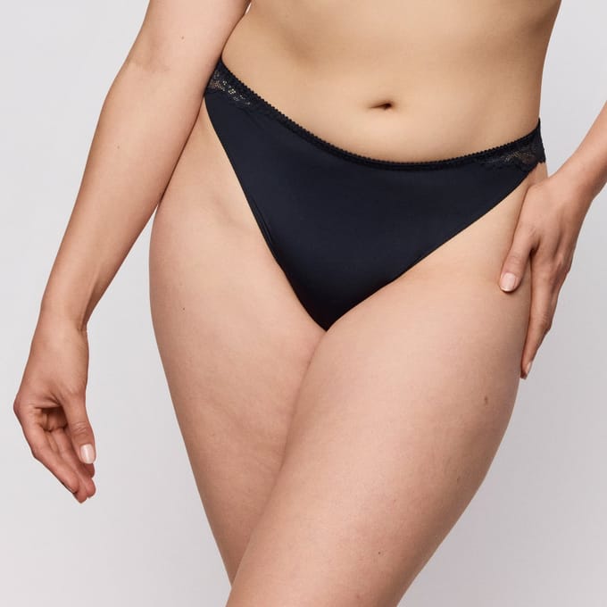 PrimaDonna Salerno String 0663530 Midnight Blue - maat 46