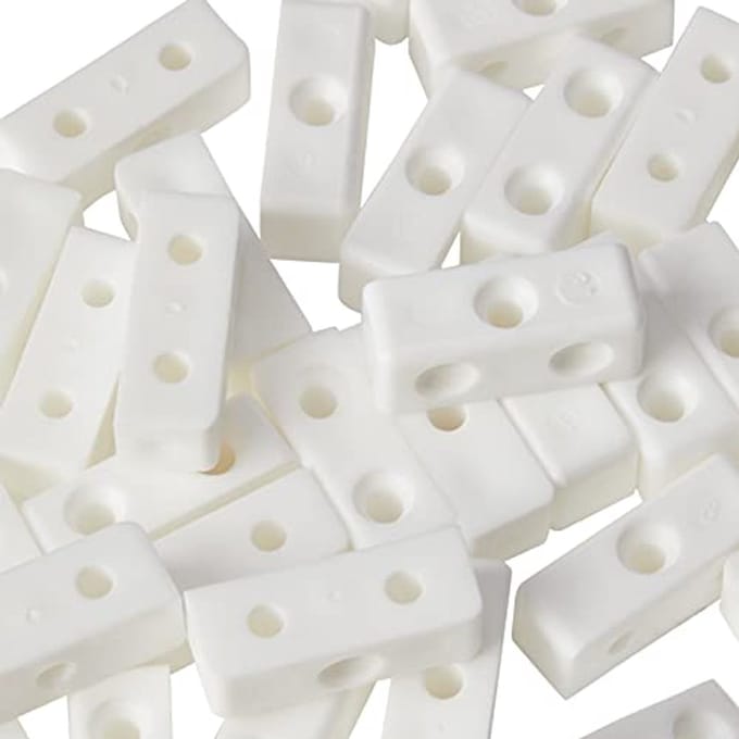 Witte houten meubelverbindingsblokken - 100 stuks