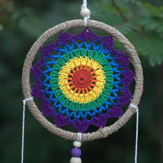 Bali Natuurlijke Dromenvanger Handgemaakt - Regenboog Elementaire Geesten - 35x19x1cm