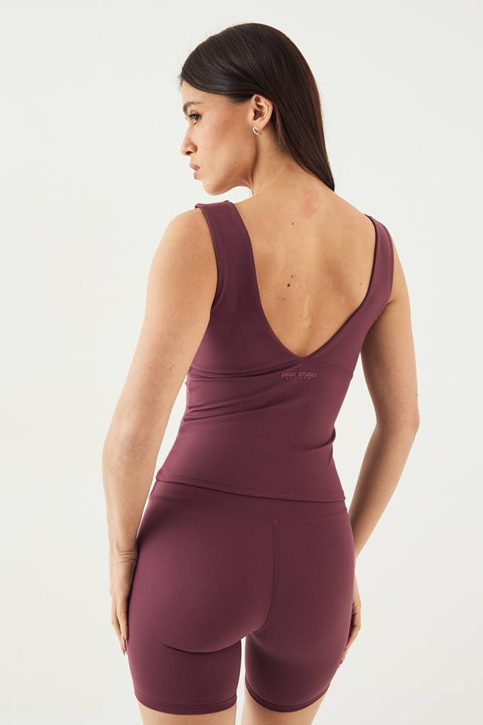 Dames DSGN Studio Ultra Sculpt Wikkel Voorkant Gevoerde Vest Top | Pruim | Maat: Large