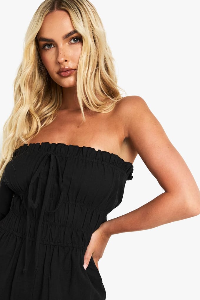 boohoo Dames Cotton Blend Shirred Playsuit | Zwart | Maat: 38