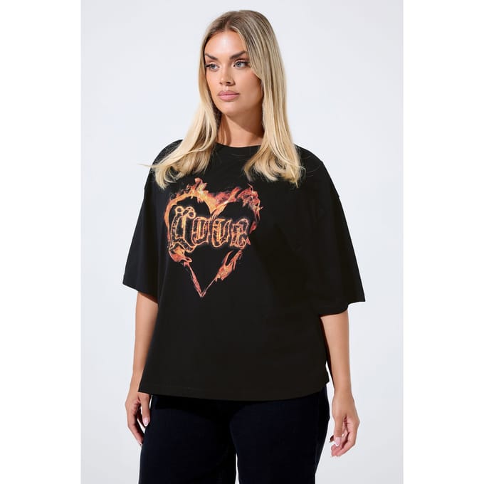 Limited Collection Zwart 'Love' Vuur Hart Tshirt Size 48