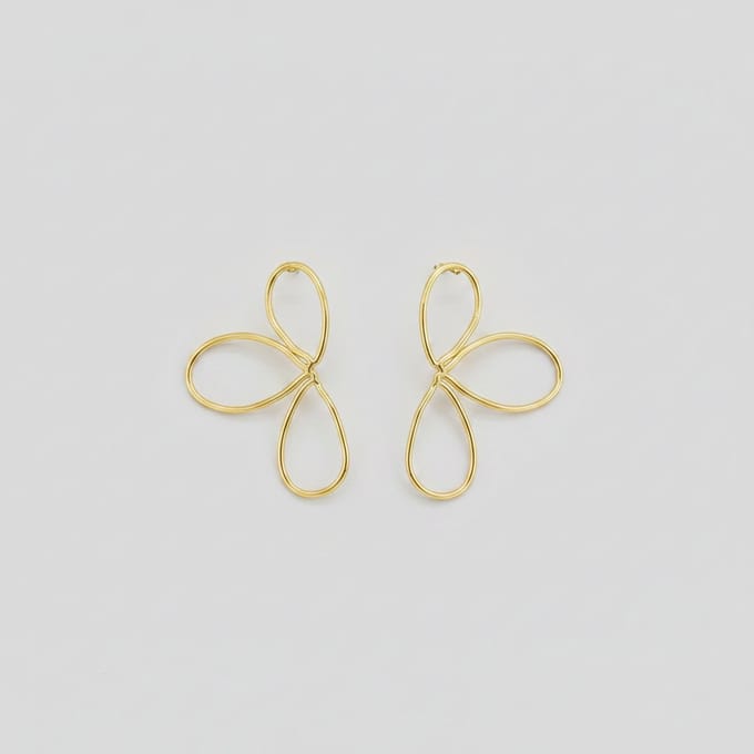 Dames Bloem Oorbellen Goudkleurig – Minimalistische Statement Oorbellen van RVS 6.5 cm