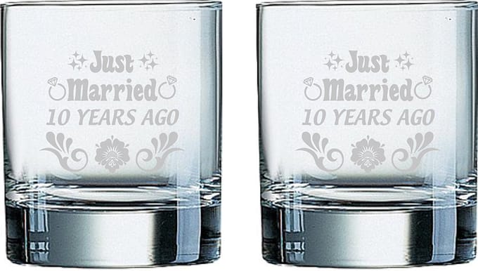 Gegraveerde set Whiskeyglazen 20cl Just Married 10 years ago