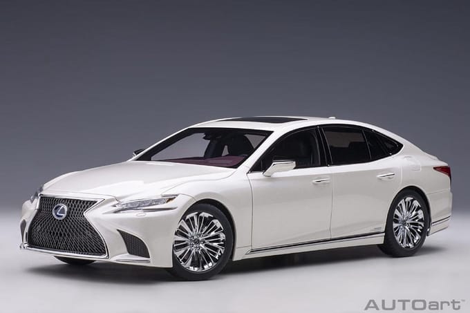 Lexus LS500h - 1:18 - AUTOart