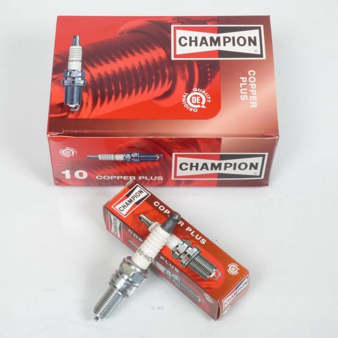 Bougie d'allumage Champion pour Scooter Piaggio 125 Fly 2004 à 2012 Neuf