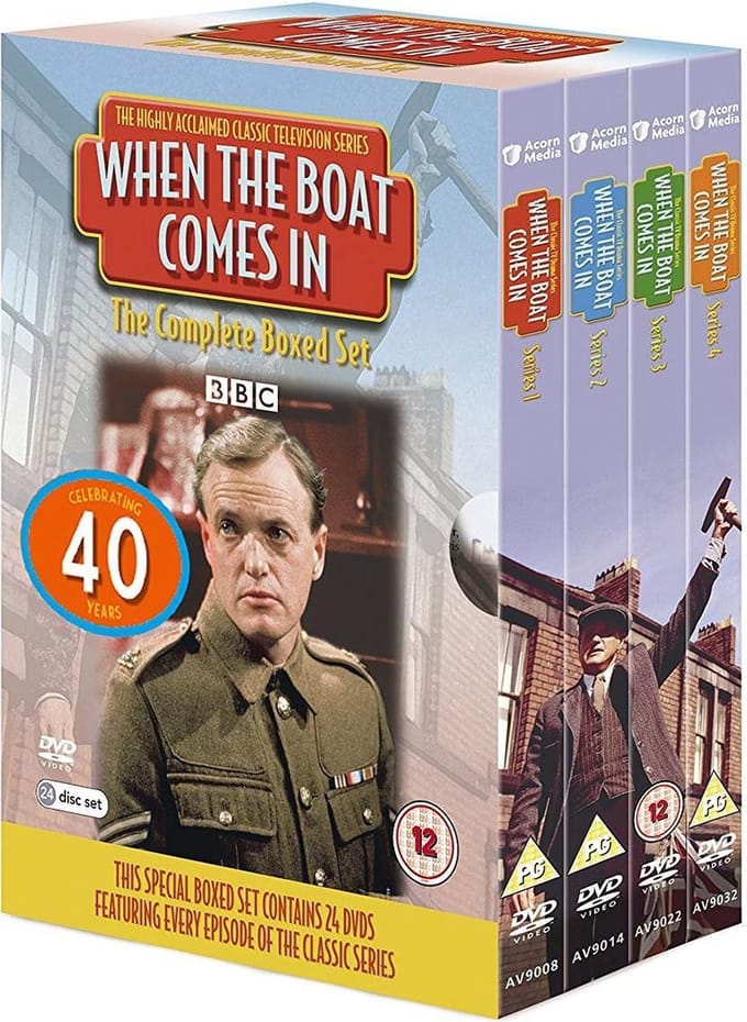 When The Boat Comes.=Box