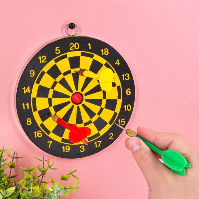 OOTB Mini dartbord met 3 darts - Klein dartbord van 15 cm