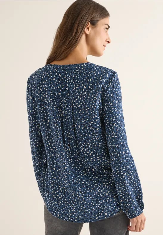 Gedessineerde blouse