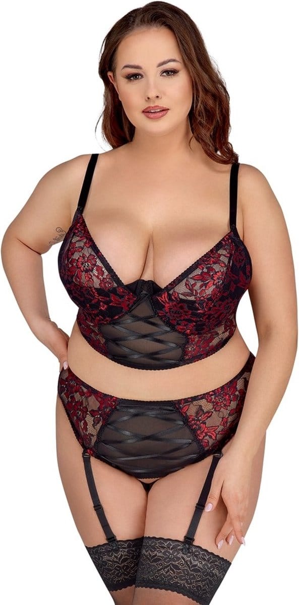 Curvy Lingerie Set met Rode Motieven