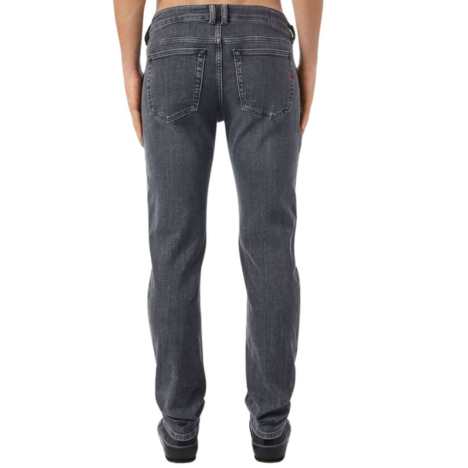 Diesel 1979 Sleenker donkergrijze vervaagde denimjeans