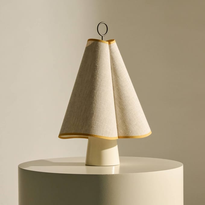 Gubi LED tafellamp op accu Hornbæk, beige/geel, canvas