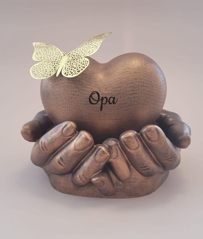 Urn hart in handen - opa - 450 ml - brons